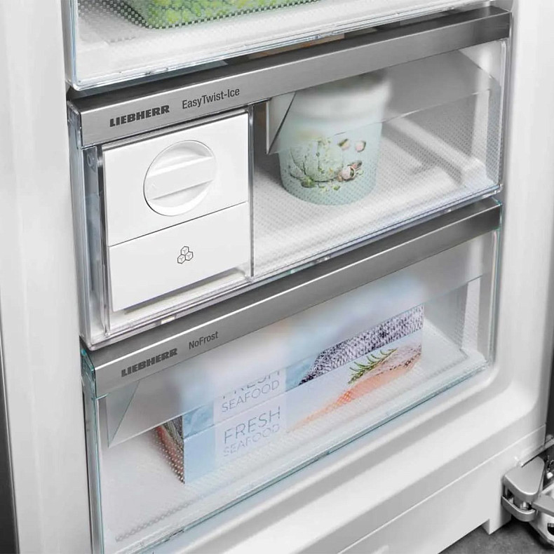 Двокамерний холодильник Liebherr Cnd 7723