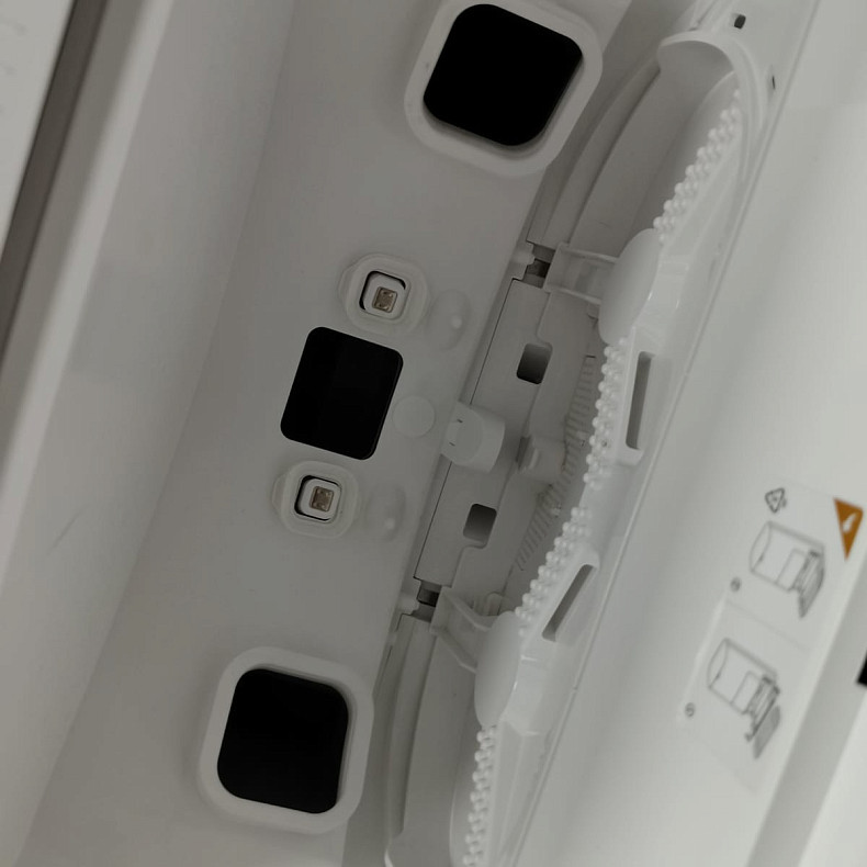 Робот-пилосос Dreame D20 Ultra - Уцінка