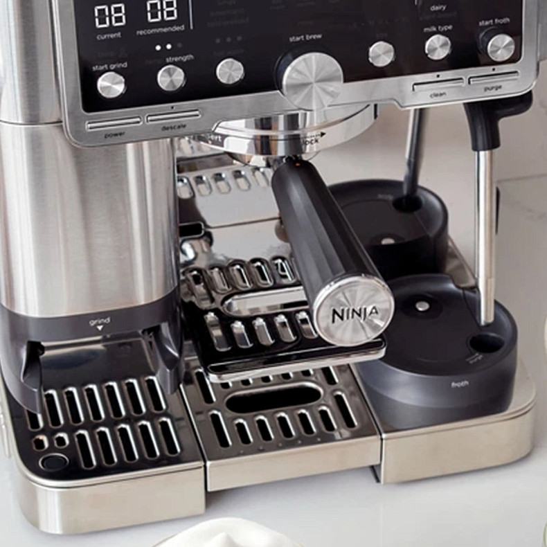 Кофемашина Ninja Luxe Caf? Essential Coffee Maker ES701EU