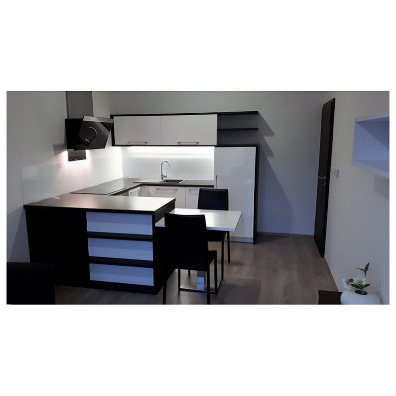 Витяжка Faber похила, 80см, 1169м3ч, Daisy + Bk A80, чорний