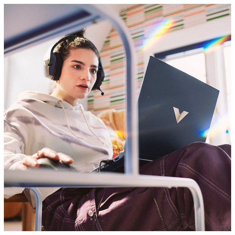 Ноутбук HP Victus 15-fb3047ua 15.6" FHD IPS AG, AMD AI 7 350, 24GB, F1TB, NVD5050-8, DOS, синій