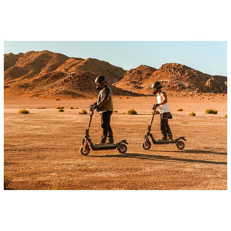 Електросамокат Segway-Ninebot GT3 PRO, чорний