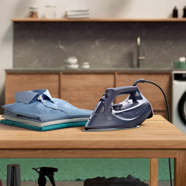Утюг Electrolux E6SI1-4MN