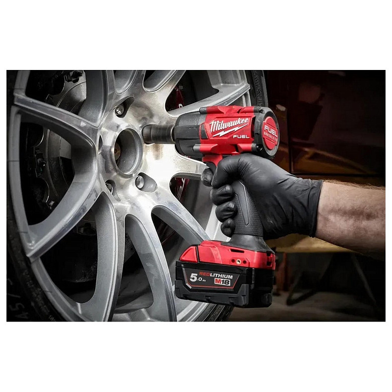 Гайковерт ударный аккумуляторный Milwaukee M18 FMTIW2F12-0 (4933498057)