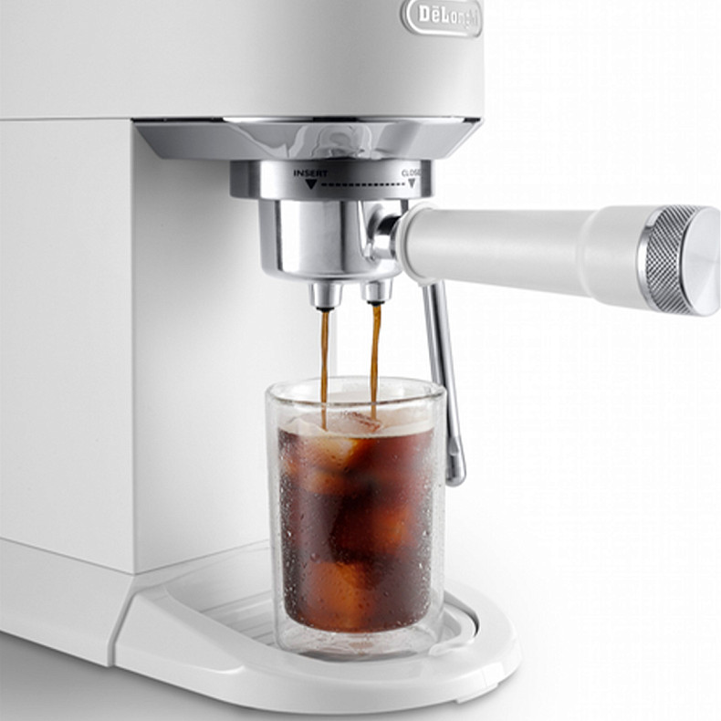 Кавоварка DeLonghi EC 890 WI