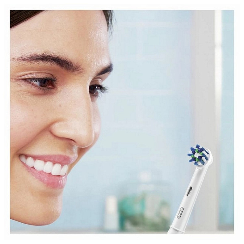Зубная электрощетка Braun Oral-B Pro1 D305.513.3 CrossAction Caribbean Blue