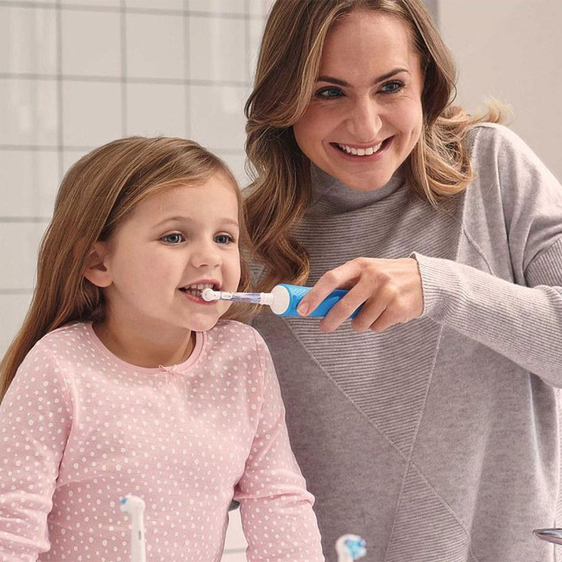 Насадка для зубной щетки BRAUN Oral-B Stages Power FrozenII EB10S (4)