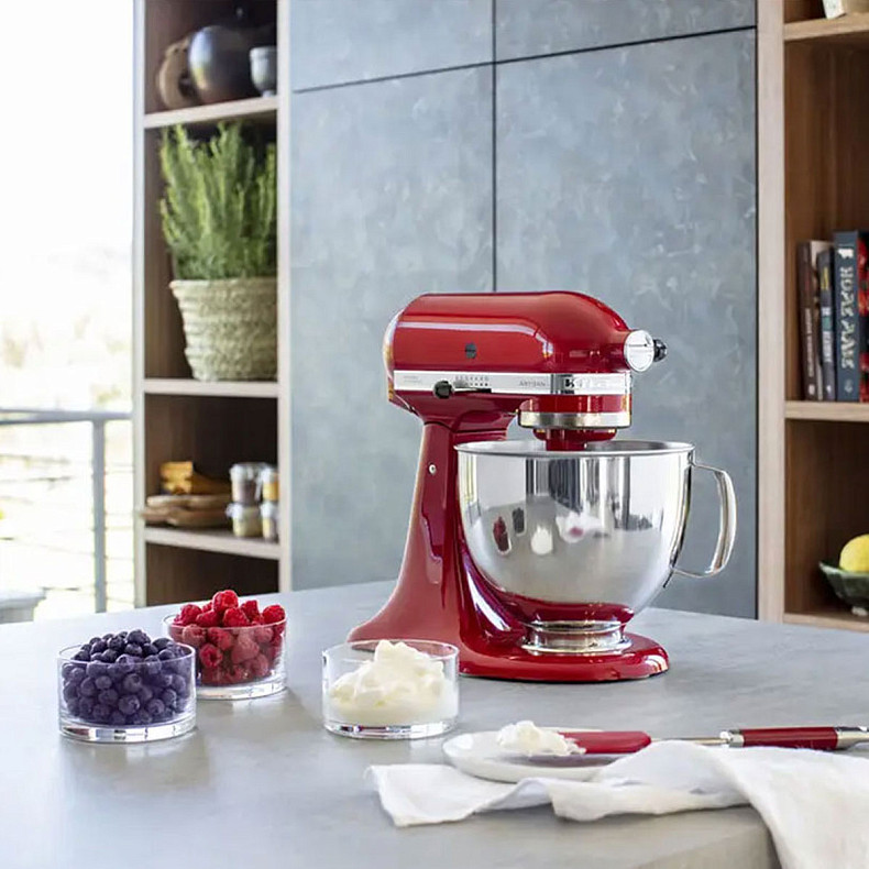 Кухонный комбайн KitchenAid Artisan 4,8 л 5KSM125EER с откидным блоком красный