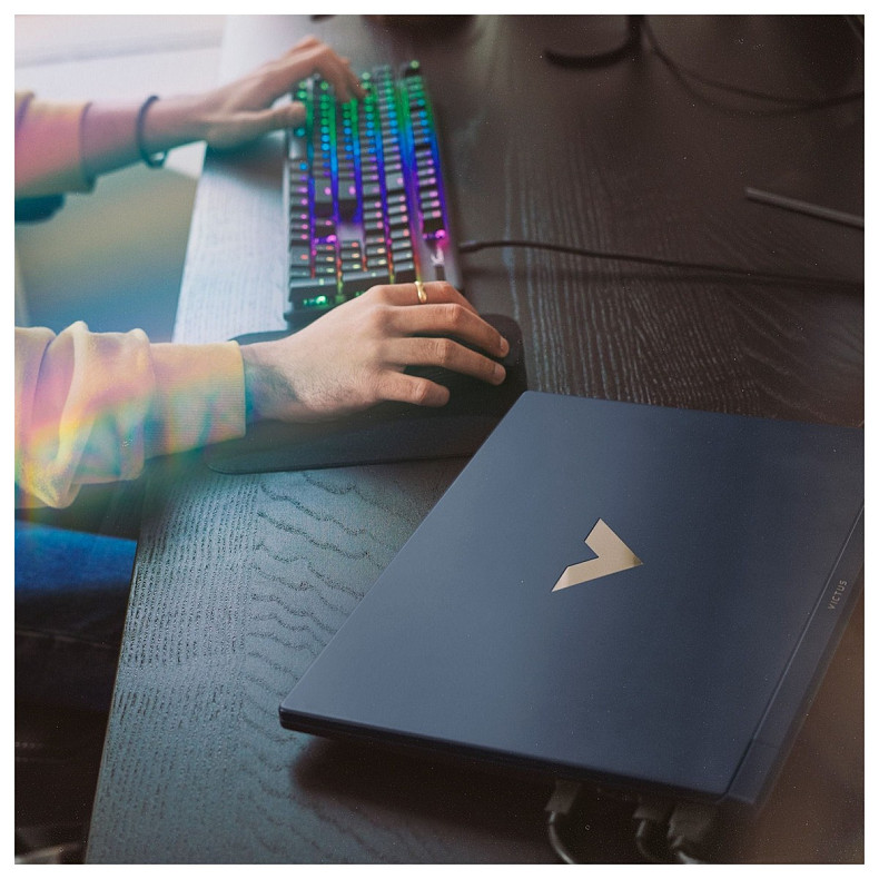 Ноутбук HP Victus 15-fa1021ua 15.6" FHD IPS,250n/i7-13620H (4.9)/16Gb/SSD512Gb/RTX 4050,6GB/Підсв/DOS/Синій