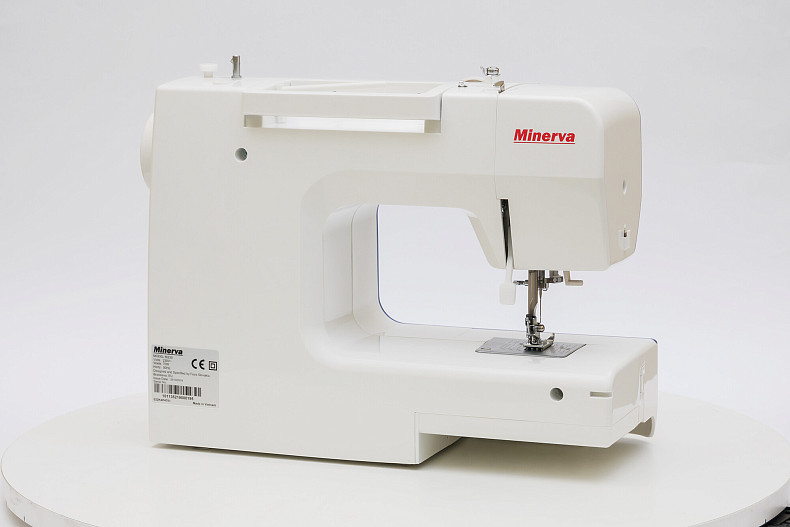 Швейна машина Minerva M230