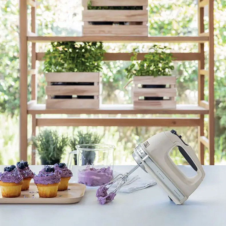 Миксер KitchenAid 5KHM9212EAC ручной 9 скоростей кремовый