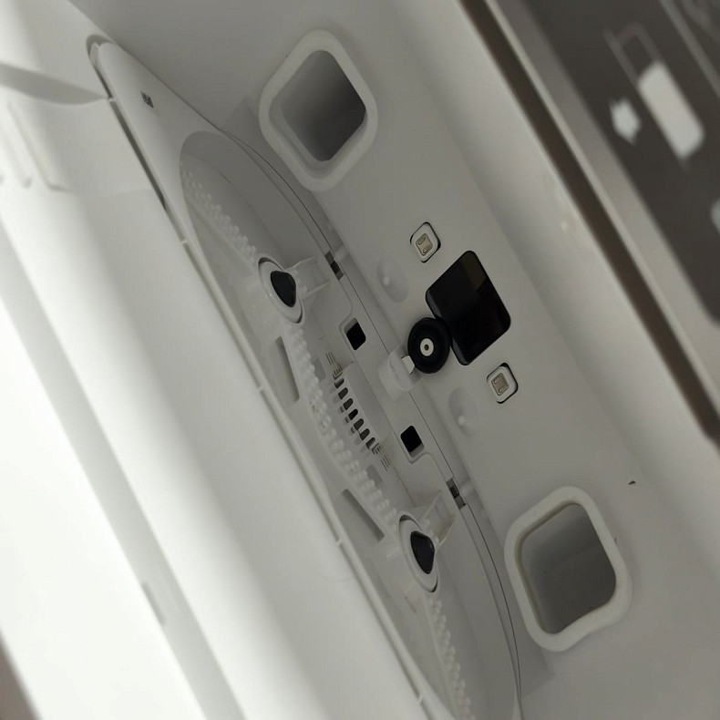 Робот-пылесос моющий Dreame L20 Ultra Complete  -  Уценка