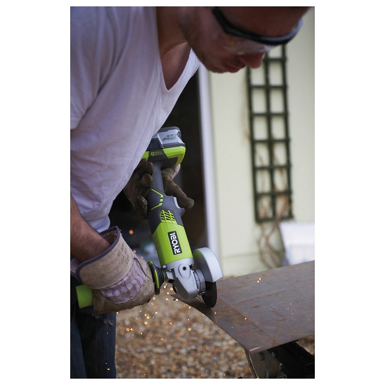 Болгарка (угловая шлифовальная) Ryobi R18 AG-O